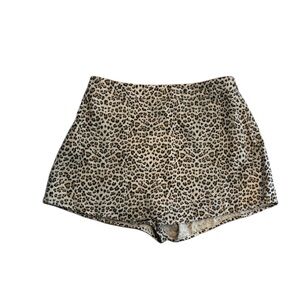 Altar’d State Leopard Print Skort Size Medium Juniors